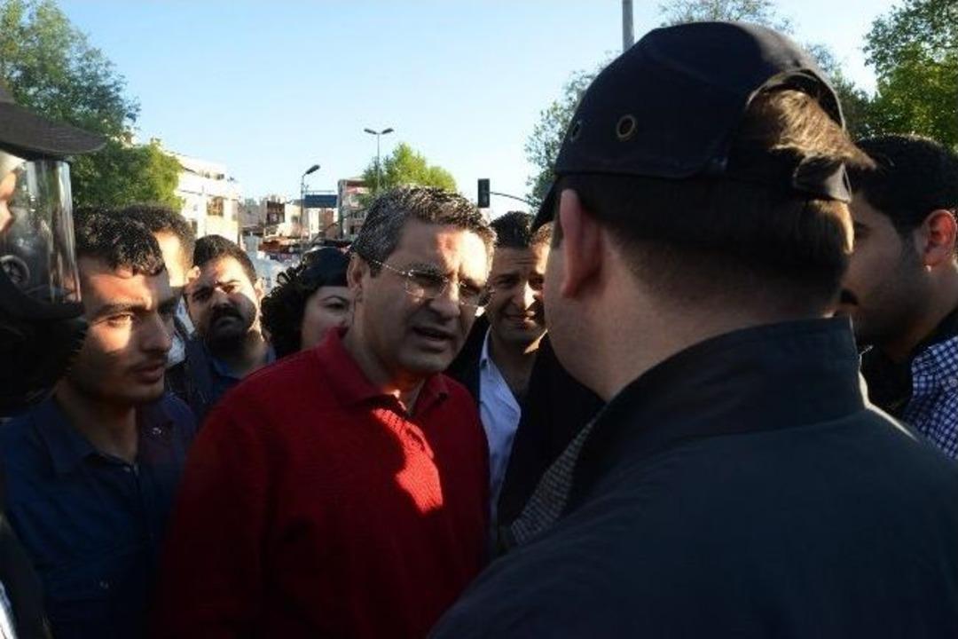 Chp&rsquo;liler Ve Polis Arasında Arbede