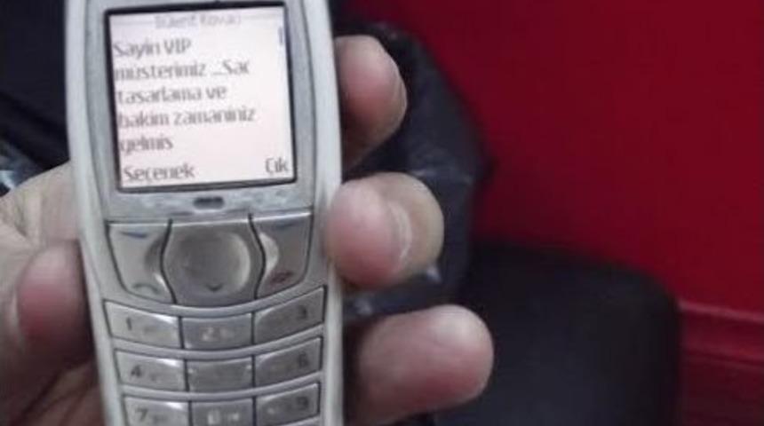 Sıra Dışı Berberden Sms İle Hatırlatma Hizmeti