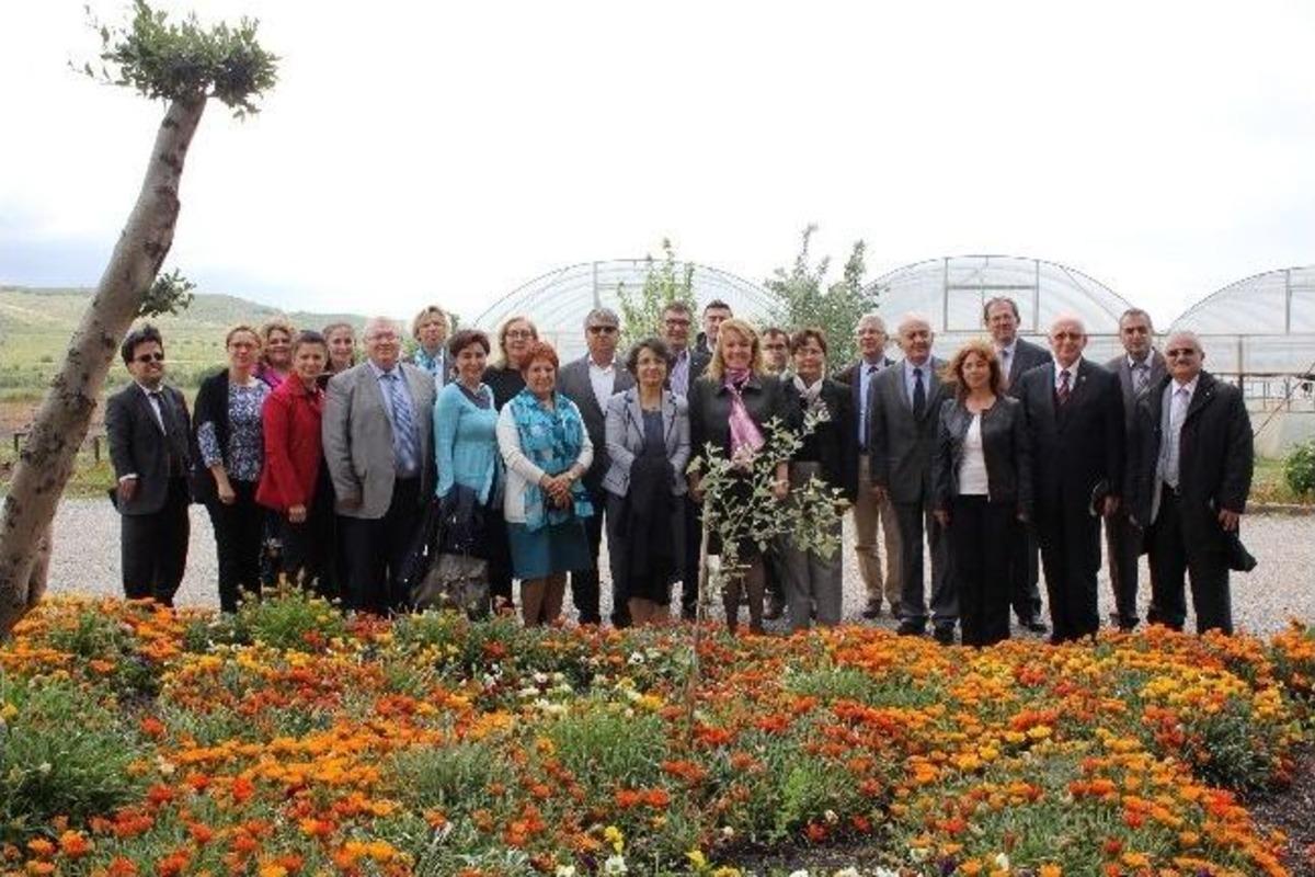 Urla Bademler K&ouml;y&uuml; Kooperatifi, Ege &Uuml;niversitesini Ağırladı