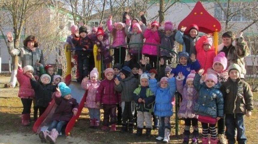 Kırım&rsquo;da Krestyanovka Genel Eğitim Okulu Ve Kolokol&ccedil;ik Anaokuluna Destek
