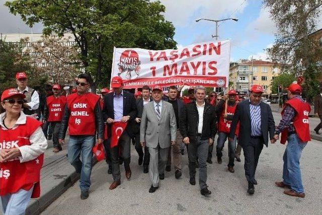 Yaşar, İş&ccedil;ilerle El Ele 2