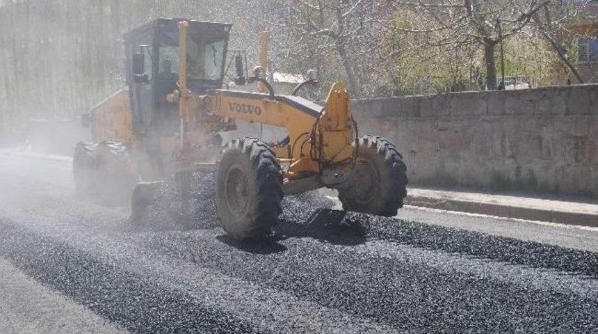 Tatvan'da Yol Yapım &Ccedil;alışması