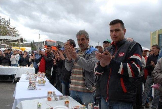 Belediye İşçileri 1 Mayıs’ı Kutladı