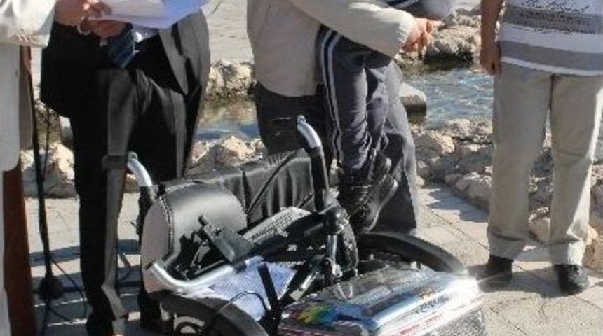 &Ouml;ğrenciler &Ccedil;alıştı, Engelliler Sevindi