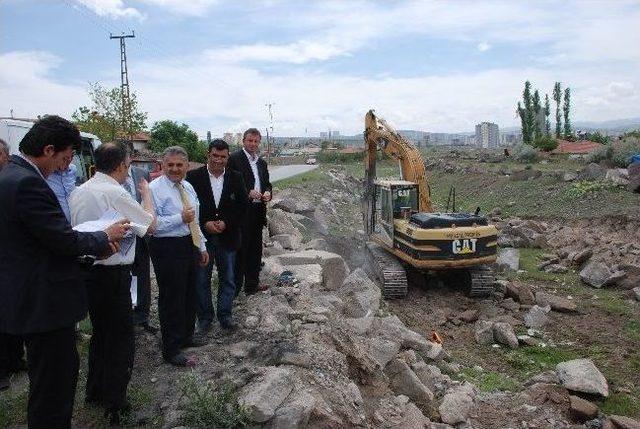 Ağırnas B&ouml;lgesine Sulama Ve Taşkın Koruma Kanalı Yapılacak 1
