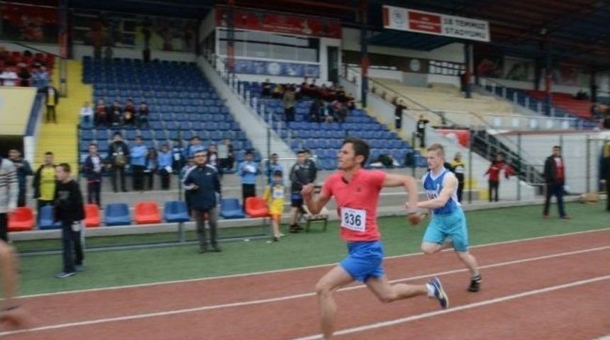 D&uuml;zce&rsquo;de Puanlı Atletizm Yarışmaları Yapıldı