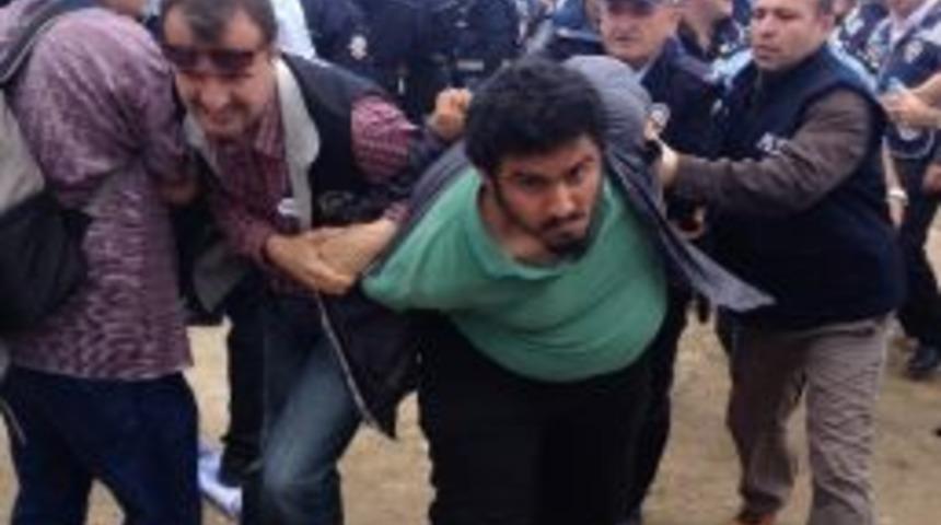 İzmir'de 1 Mayıs Kutlamalarında Arbede