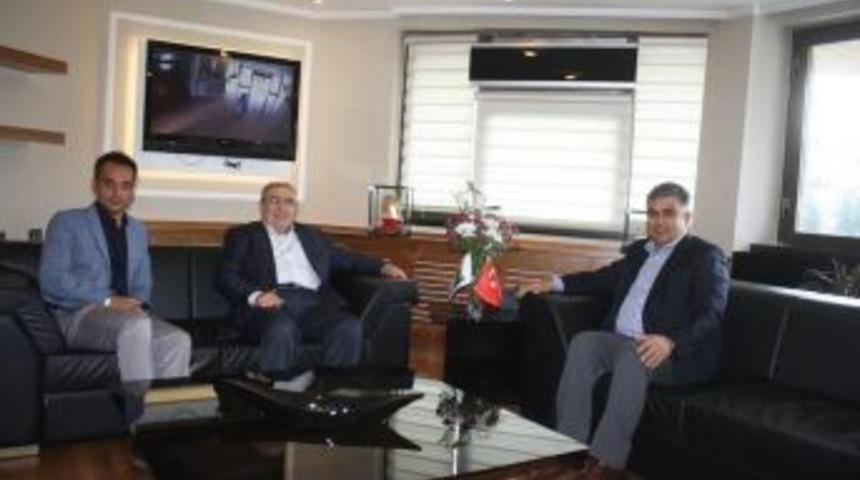 H&uuml;seyin &Uuml;z&uuml;lmez&rsquo;den &Ouml;zg&uuml;ven&rsquo;e Ziyaret