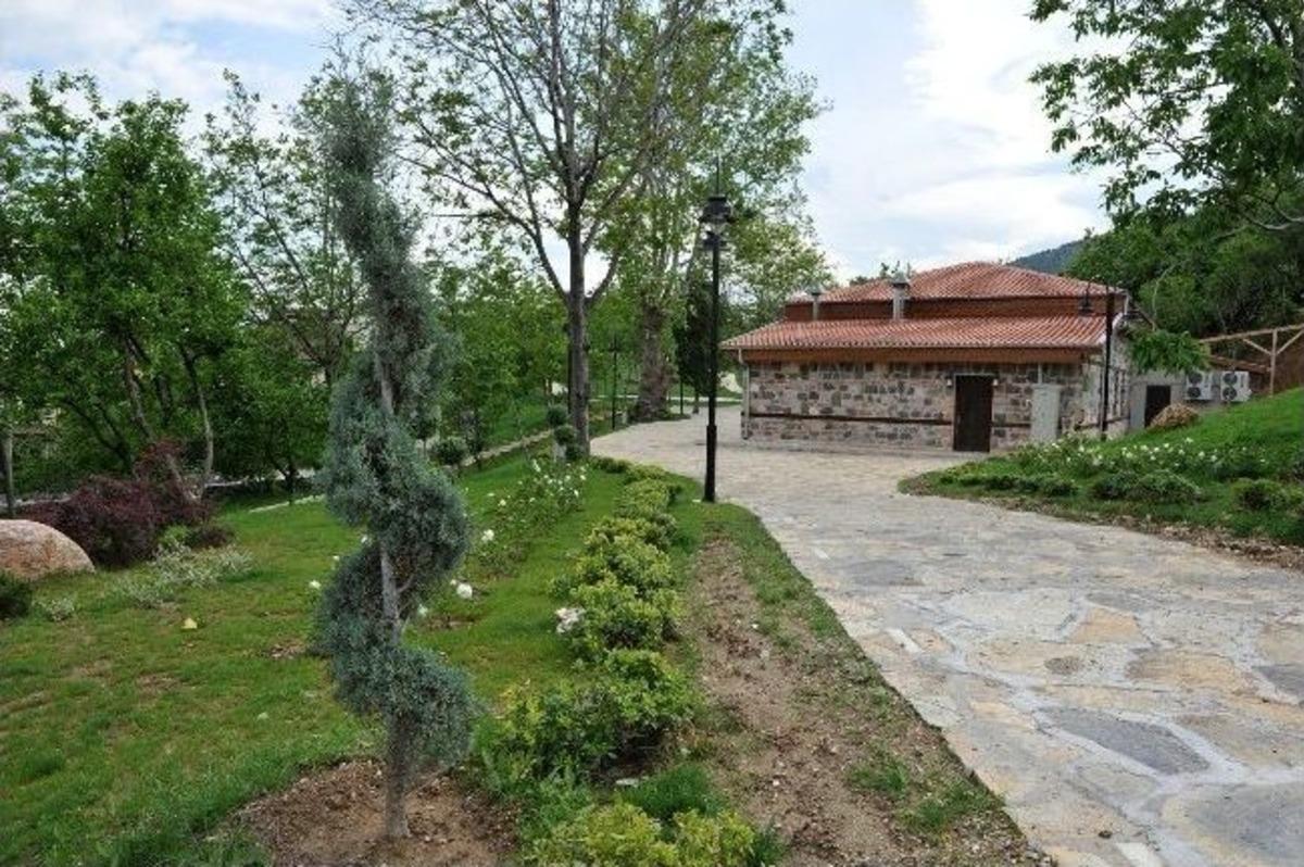 Bu Tesis İhtiyacı Olan Unu Kendi &Uuml;retecek