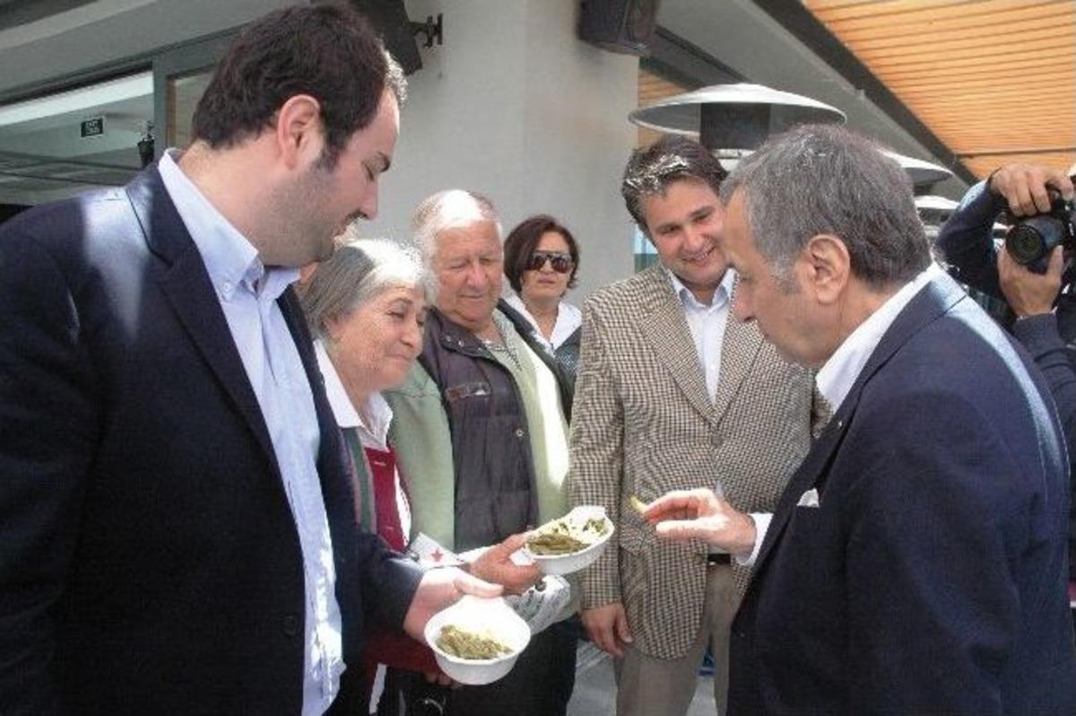 T&uuml;rsab Başkanı Ulusoy Bodrum Da Horon Tepti, Selfie &Ccedil;ekti, Pink Baklası Yedi