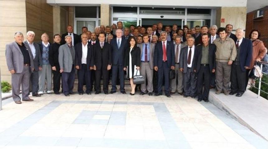 Başkan Kurt, Muhtarlarla Bir Araya Geldi