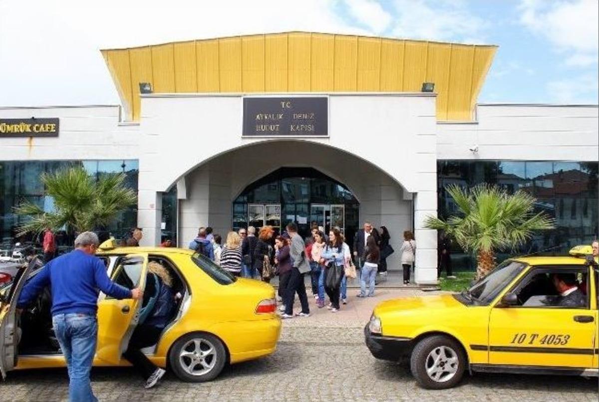 Yunan Turistlerin G&uuml;mr&uuml;k &Ccedil;ilesi