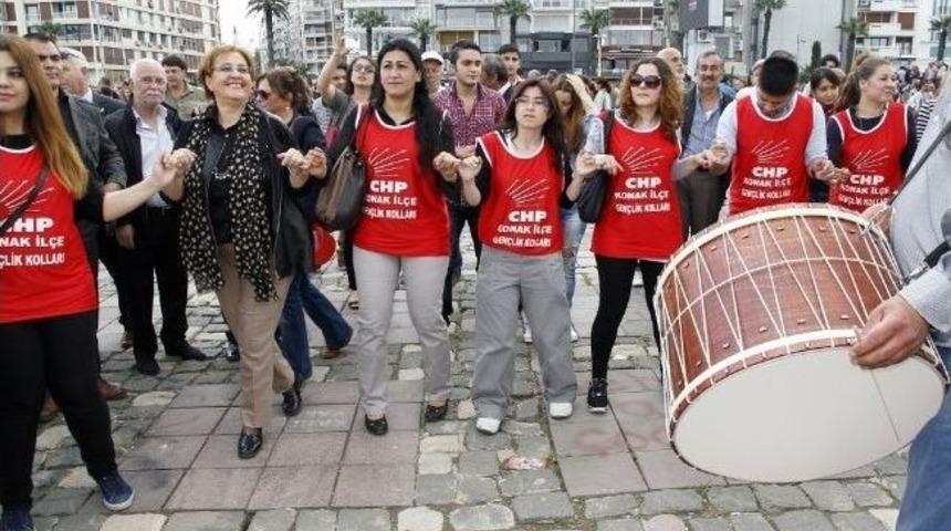 Pekdaş'tan 1 Mayıs Selfiesi