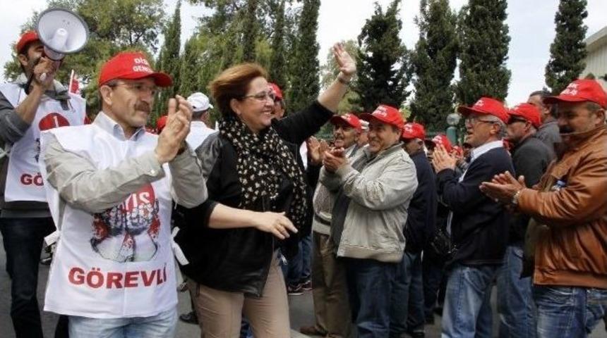 Başkan Pektaş, 1 Mayıs'ta İş&ccedil;ilerle Kolkola