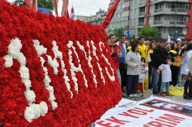 Uşak’ta Karnaval Havasında 1 Mayıs Kutlamaları