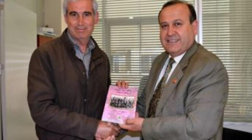 S&ouml;keli Eğitimci Doğduğu Toprakları Kitabında Anlattı