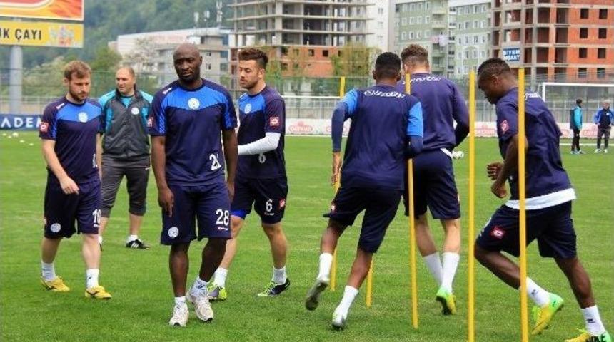 &Ccedil;aykur Rizespor, Sivasspor Ma&ccedil;ı Hazırlıklarını S&uuml;rd&uuml;r&uuml;yor