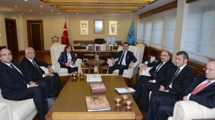 Şahin, Gaziantep Projeleri İ&ccedil;in Bakanlarla G&ouml;r&uuml;şt&uuml;