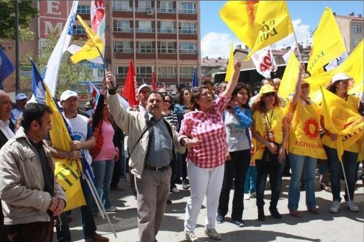 Elazığ&rsquo;da 1 Mayıs Olaysız Ge&ccedil;ti