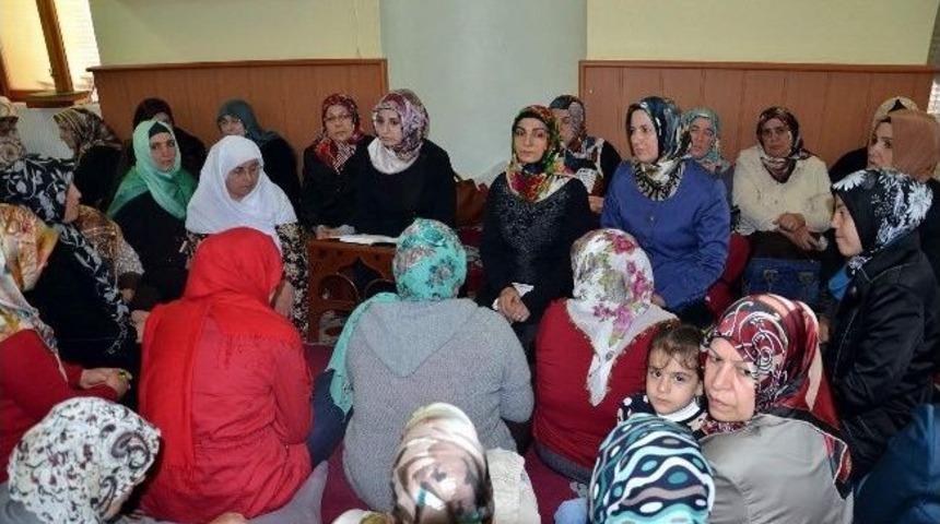 Ak Partili Kadınlar Kandil Programı D&uuml;zenledi