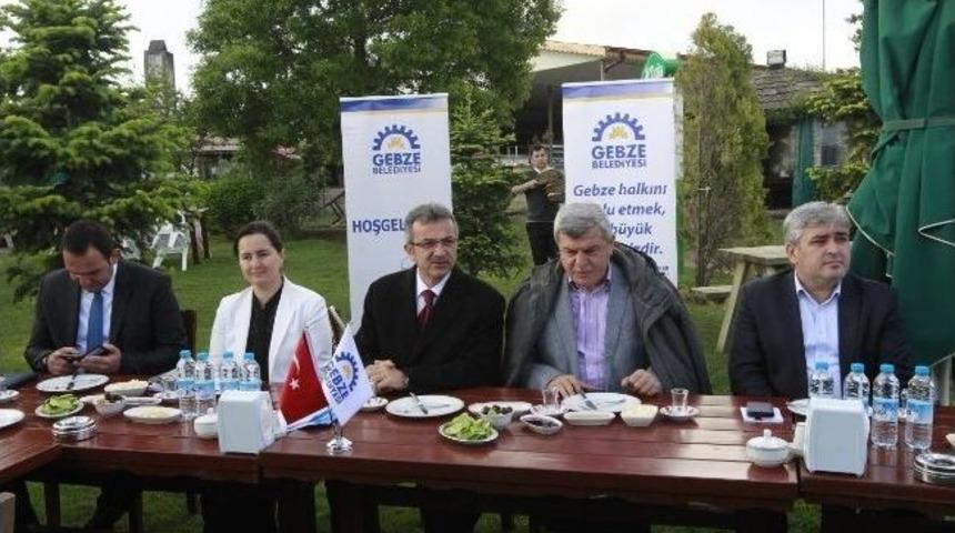 Başkanlar Muhtarları Ağırladı