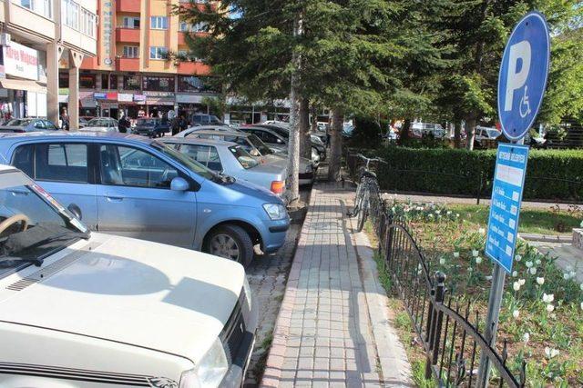 Beyşehir'de Otoparklar Ücretsiz Oldu