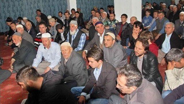 Simav’da Vatandaş Camilere Koştu 1