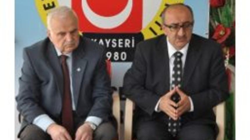 Kayseri K&uuml;lt&uuml;r Ve Turizm Derneği Başkanı Ger&ccedil;el'den Gazeteciler Cemiyeti Başkanı Altınkaya'ya Ziyaret