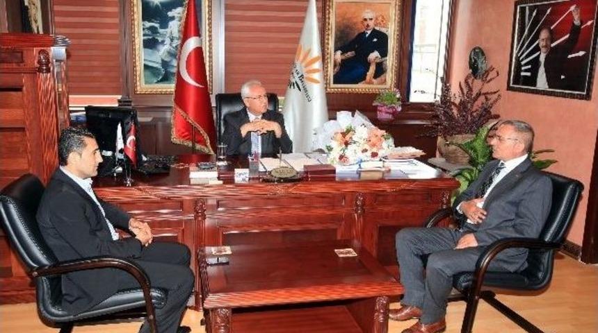 Belediye-iş&rsquo;ten Selvitopu&rsquo;na Tebrik Ziyareti