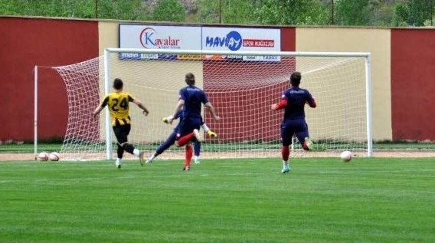 D&ouml;n&uuml;m Noktası Final Ma&ccedil;ı &Ouml;ncesi Sıkı Rakiple Prova: 2-0