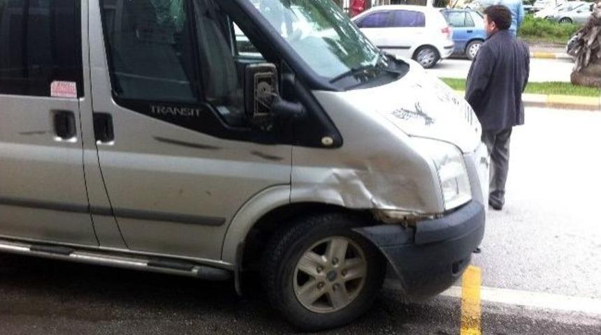 Palmiye Caddesinde Kaza: 1 Yaralı