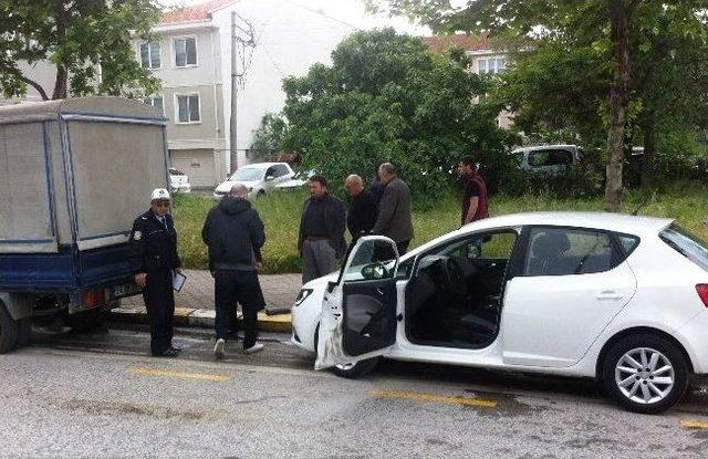 Palmiye Caddesinde Kaza: 1 Yaralı 3