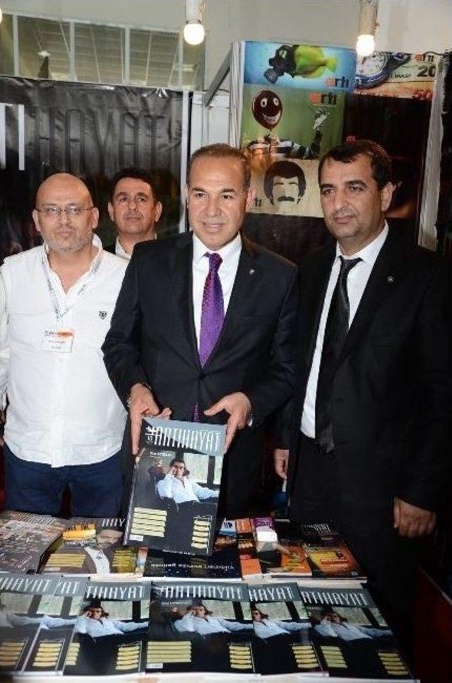 Sözlü Stantları Gezdi 1