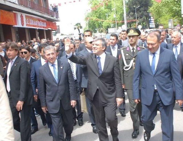 Cumhurbaşkanı Gül Cuma Namazını Ulu Cami’de Kıldı