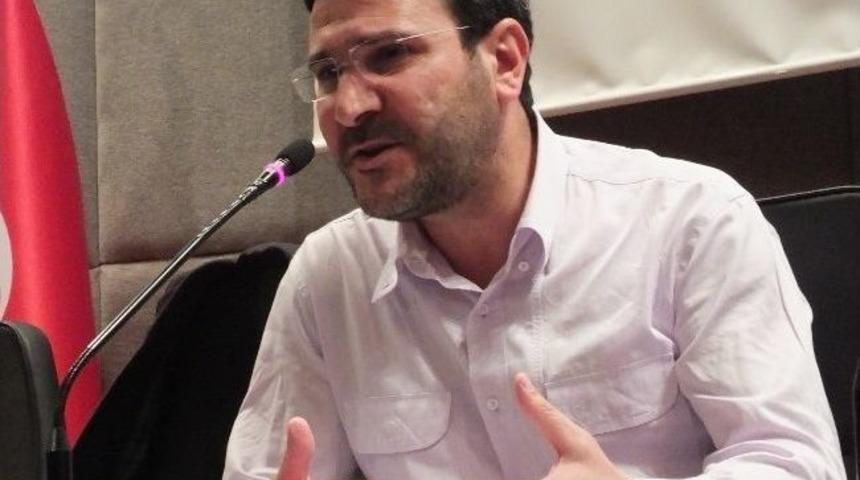 Prof. Dr. Berdal Aral, Kayseri'de K&uuml;resel Sistemi Anlattı