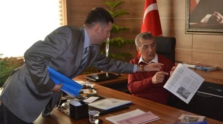 Başkan Tarhan&rsquo;dan İş Adamları Ve Stk&rsquo;lara Solu &Ccedil;ağrısı