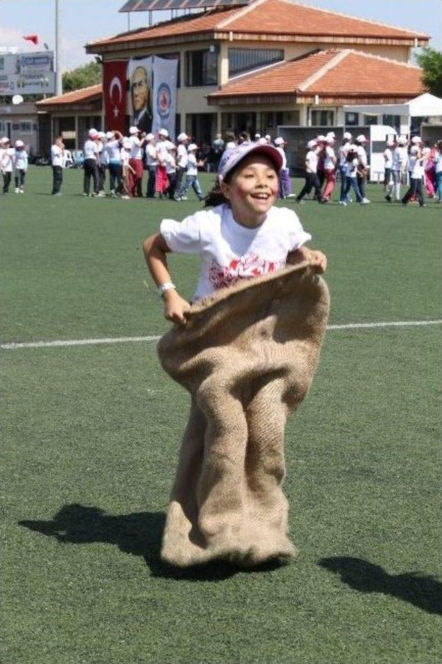 Denizli’de Çocuk Şenliği Başladı