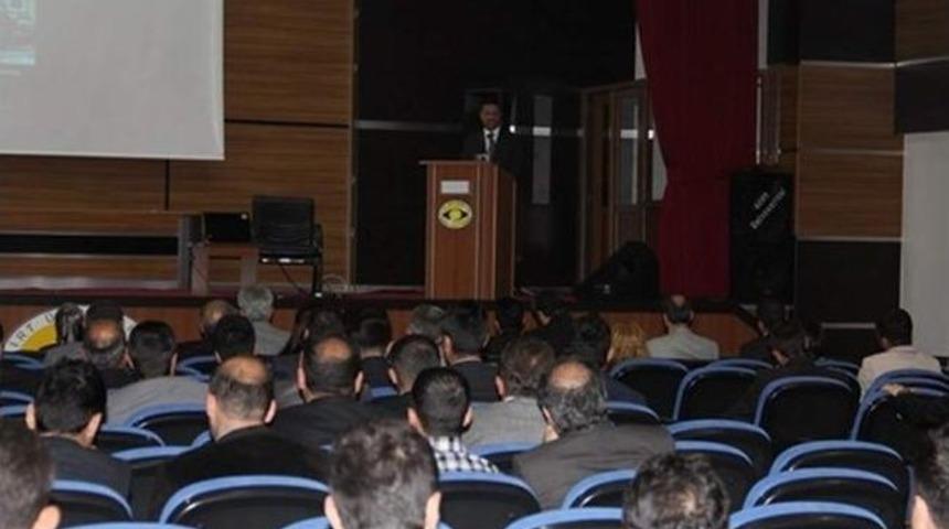 Siirt'te 'protokol Y&ouml;netimi Ve Kamusal Yaşamda Protokol Kuralları' Semineri