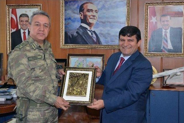 Korgeneral Alataş Vali Mayda’yı Ziyaret Etti