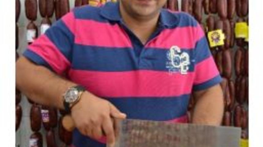 1 Mayıs İş&ccedil;i Bayramı Esnafın Y&uuml;z&uuml;n&uuml; G&uuml;ld&uuml;rd&uuml;