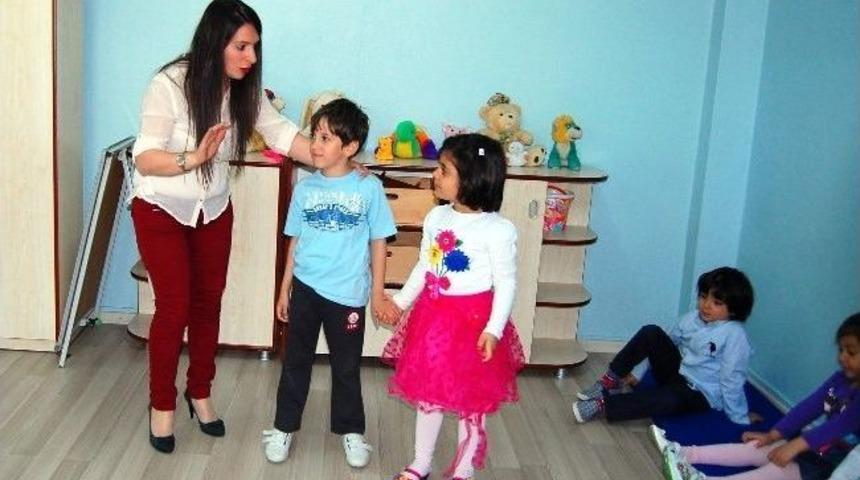 Anaokulu&rsquo;nda &lsquo;&ccedil;ığlık&rsquo; Eğitimi