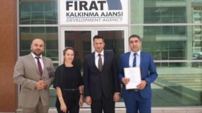 Jcı'ın Kişisel Gelişim Eğitim Projesi Teslim Edildi