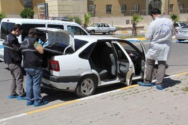 Şanlıurfa'da Otomobil Tarandı