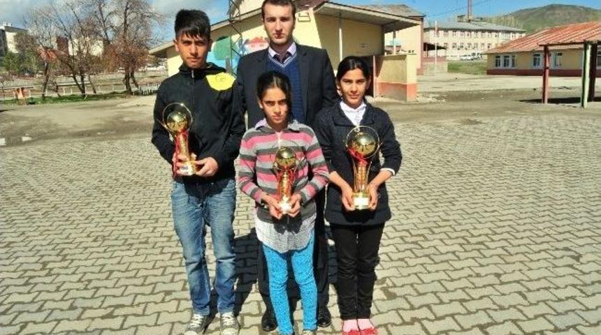 Eleşkirt Ybo Başarıya Doymuyor