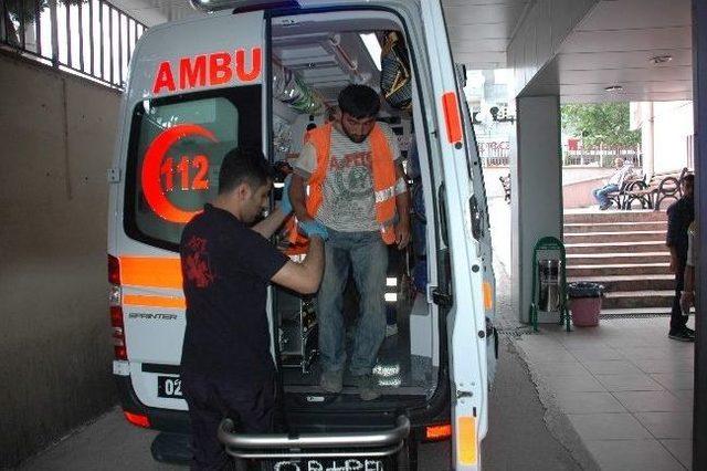 Adıyaman'da Trafik Kazası: 3 Yaralı