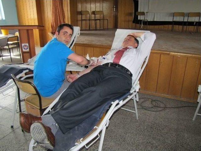 Hisarcık&rsquo;ta Kan Bağışı Kampanyası 1