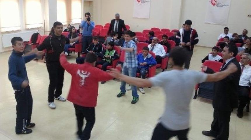 Gen&ccedil;lik Merkezinden Sevgi Evlerine Ziyaret