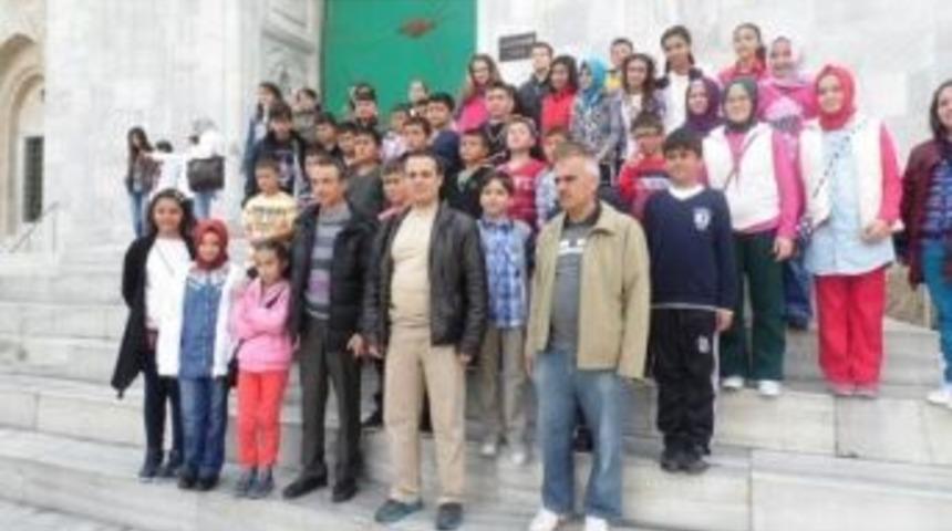 Burhaniyeli &Ouml;ğrencilerin Bursa Gezisi