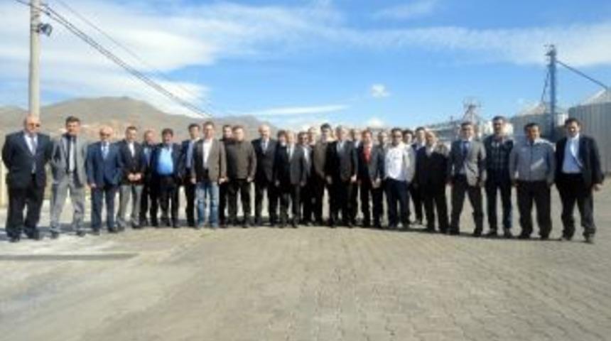 Oran Kalkınma Kurulu &Uuml;yeleri Tarım Ve Hayvancılık Alanında İyi Uygulama &Ouml;rneklerini Yerinde İnceledi