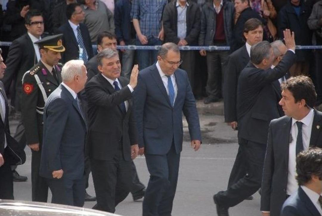 Cumhurbaşkanı G&uuml;l&rsquo;den Zonguldak Belediyesi&rsquo;ne Ziyaret